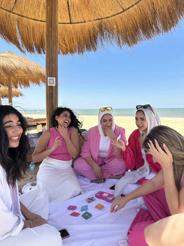 لعبة جيرلز ولكن) و استعدي لليلة مليئة بالضحك)